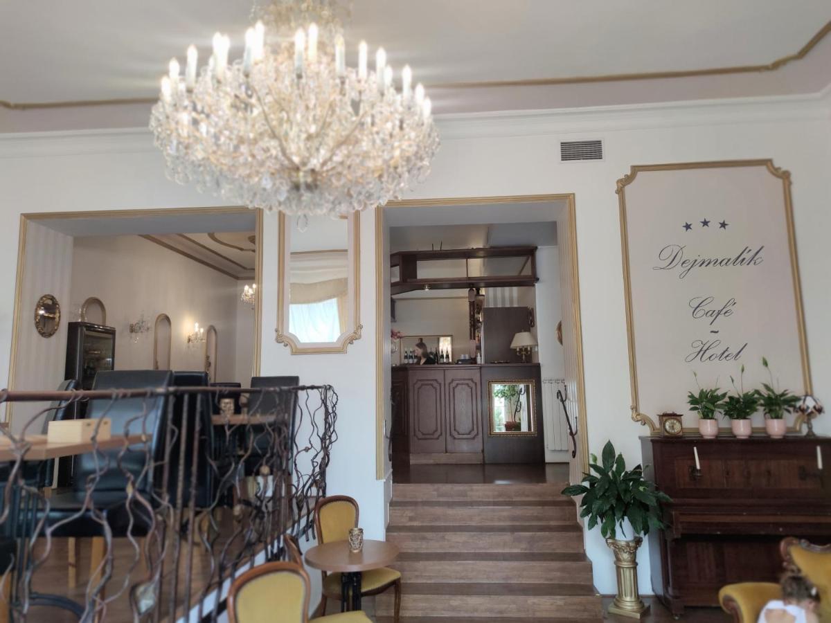 Hotel Dejmalik ลิโตเมริเซ ภายนอก รูปภาพ