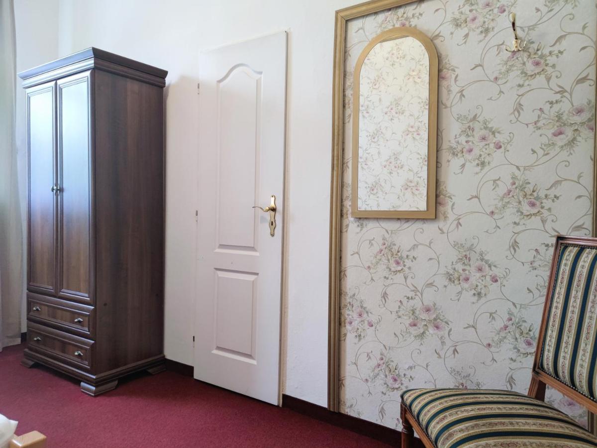 Hotel Dejmalik ลิโตเมริเซ ภายนอก รูปภาพ