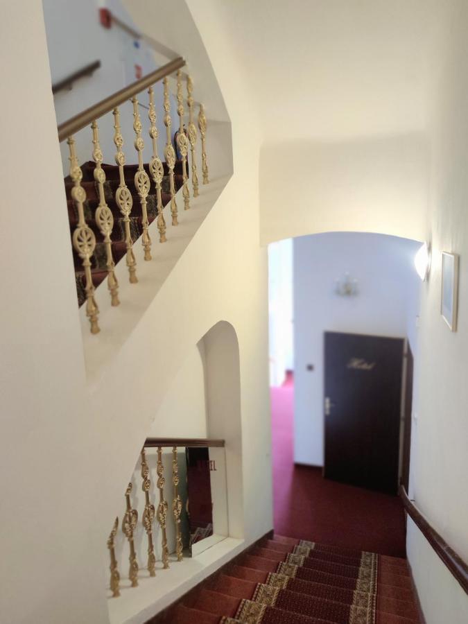 Hotel Dejmalik ลิโตเมริเซ ภายนอก รูปภาพ