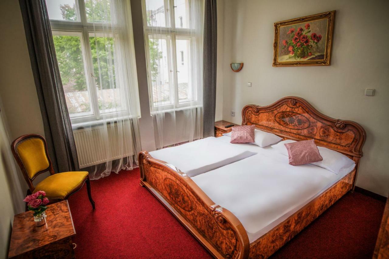 Hotel Dejmalik ลิโตเมริเซ ภายนอก รูปภาพ